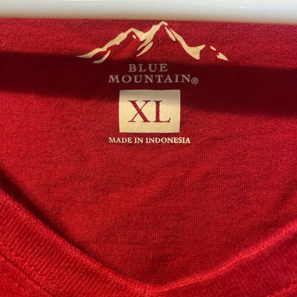 Red T-Shirt - Picture 3 of 3